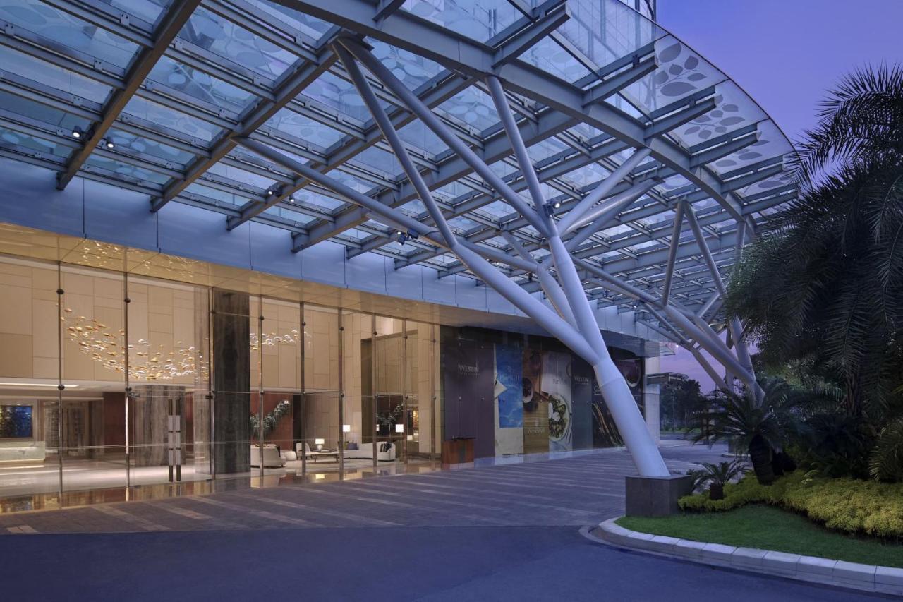 The Westin Surabaya Hotel Exterior foto