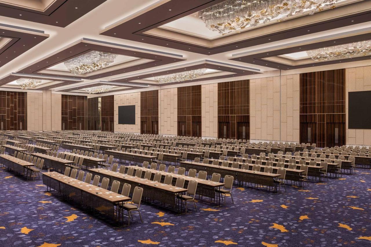 The Westin Surabaya Hotel Exterior foto
