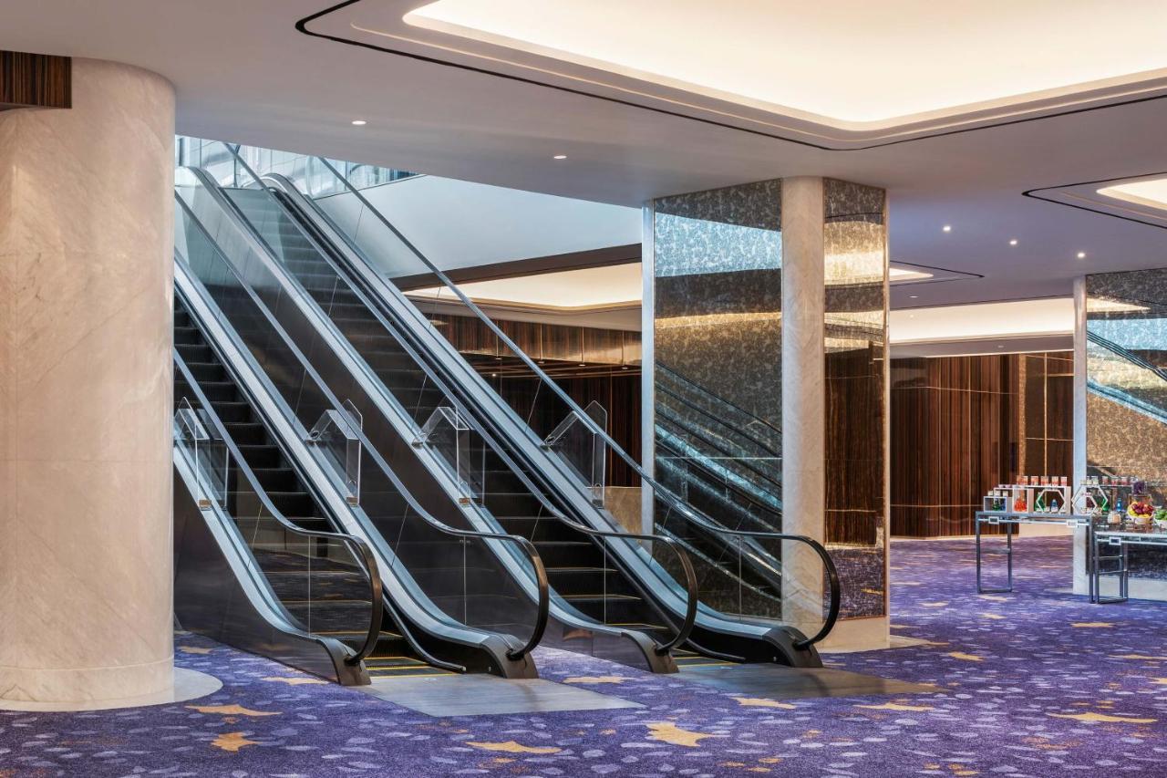 The Westin Surabaya Hotel Exterior foto