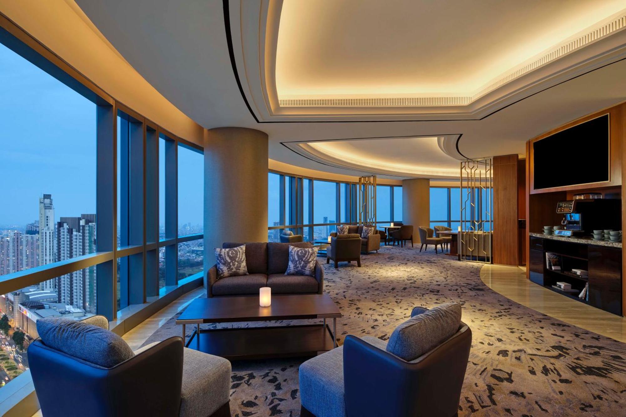 The Westin Surabaya Hotel Exterior foto